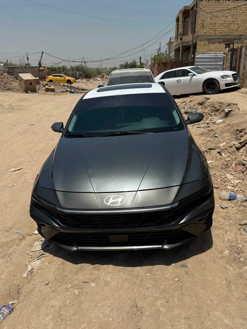 للبيع النتره 2025وارد أمريكي دخول جديد حادث قطعتين فول مواصفات ماشيه 20الف للبيع او امراوس بجارجر RT ***********
