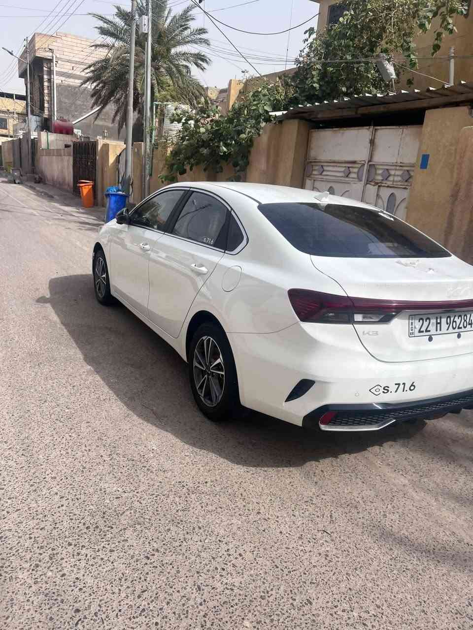 سلام عليكم ورحمة الله وبركاتة كي ثري مديل ٢٠٢٤مكينه الف١٦٠٠فول موصفات كفاله عامه سياره دبل نوزل تخم تاير سياره جدبده العنوان البصره السعر خاص رقم الهاتف ***********

