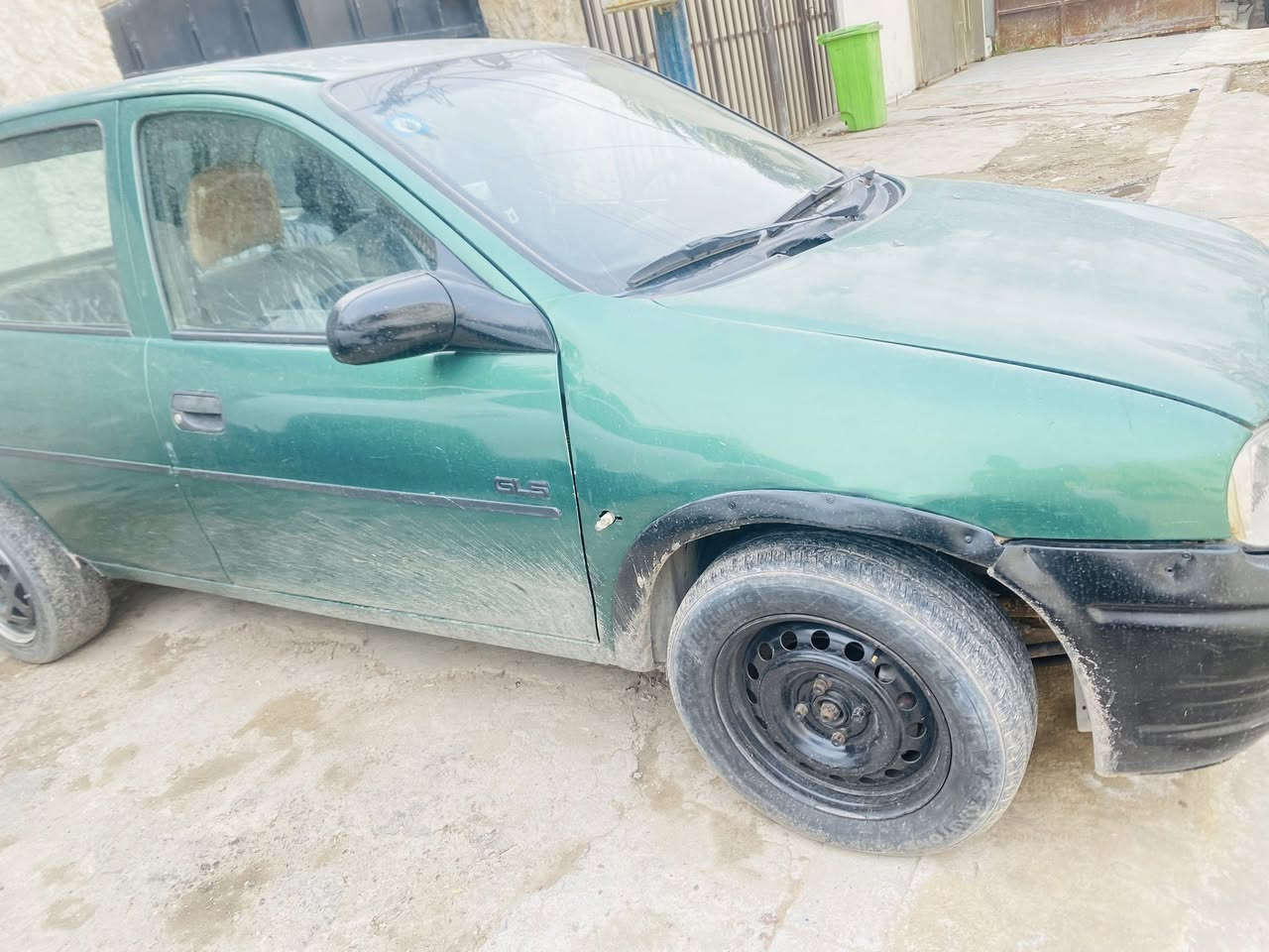 اوبل فيته اتو ماتبك ٣٠ بي مجال. مستعجل ع بيعه ***********
