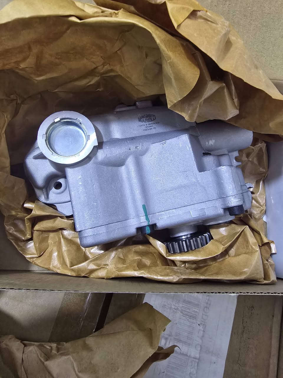 اويل بم مكنتي مريلي ايطالي ( انتاج الصين )
اماروك ، بيتل ، جيتا ، باسات ، تكوان 
واتساب ***********
او مراسلة بالمسنجر
