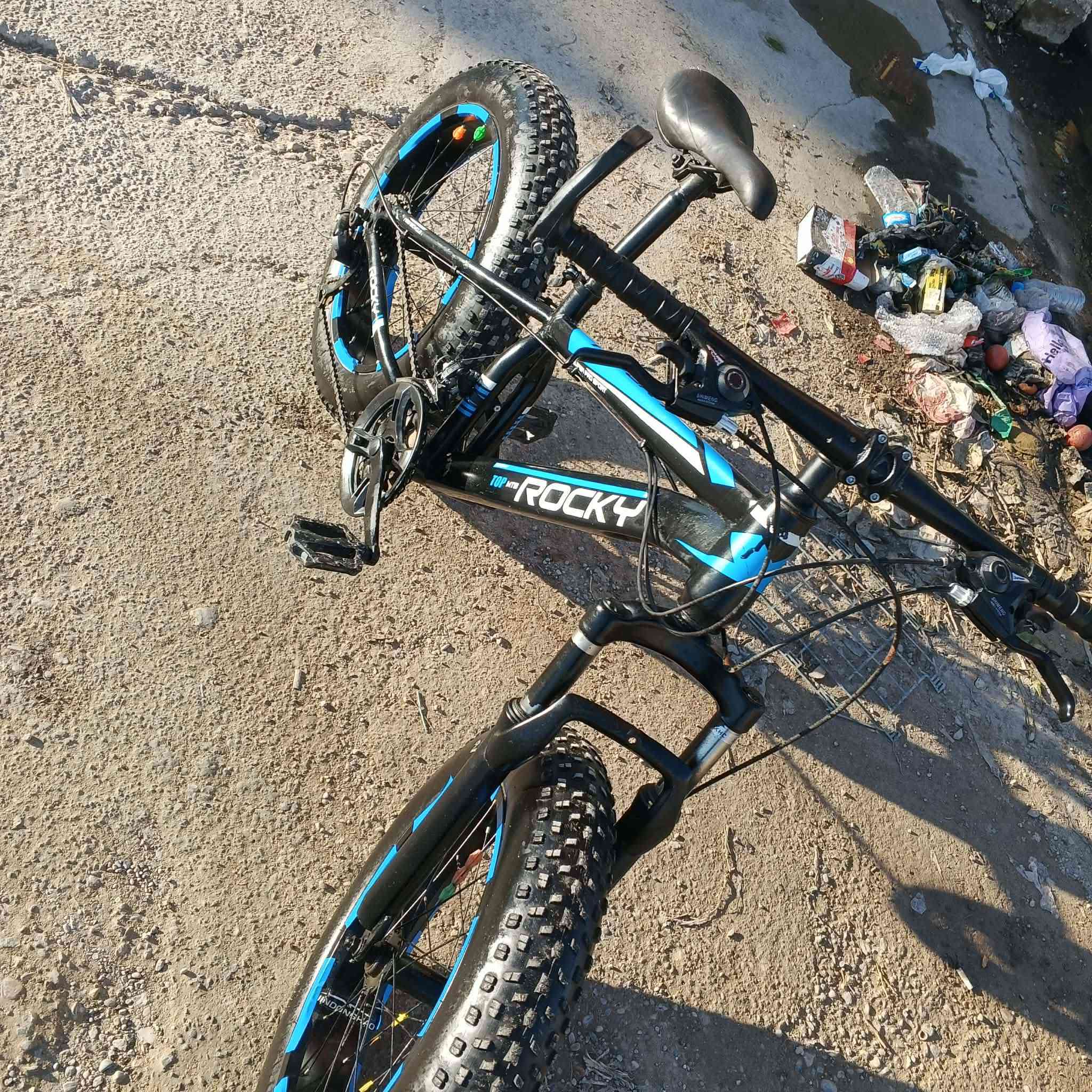 سلام عليكم بايسكل دبابه للبيع السعر 50قفل مكاني كركوك دوميز55هذه رقمي ‏‪***********‬‏
