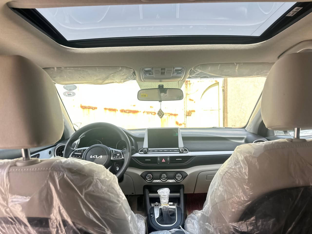سيراتو موديل 24 فول مواصفات للبيع
بيهة بارد بلجاملغ كلش بسيط مراوس او بيع حسب القناعه 
للاستفسار الاتصال ***********
