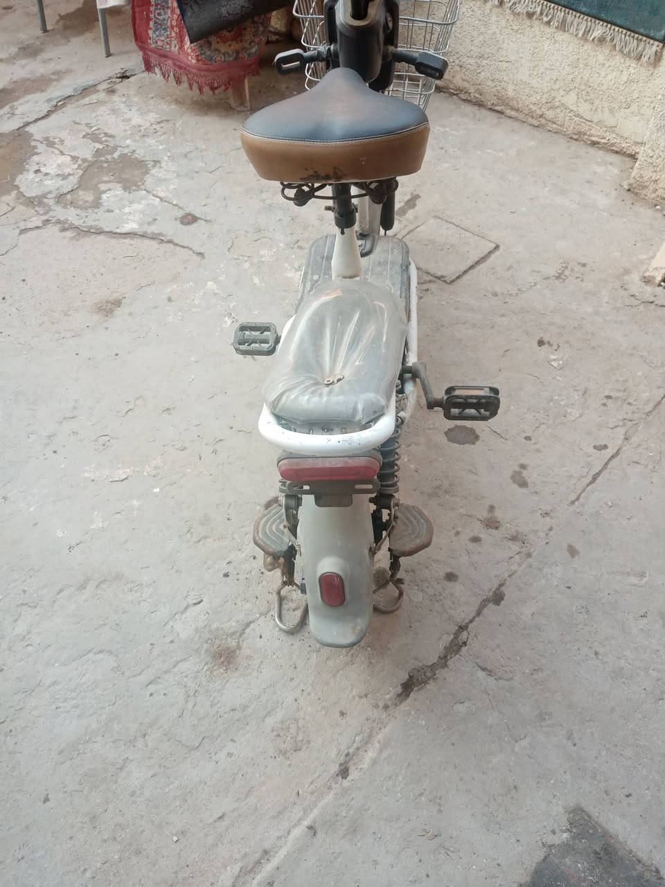 دراجه شحن للبيع
السعر 250
***********
