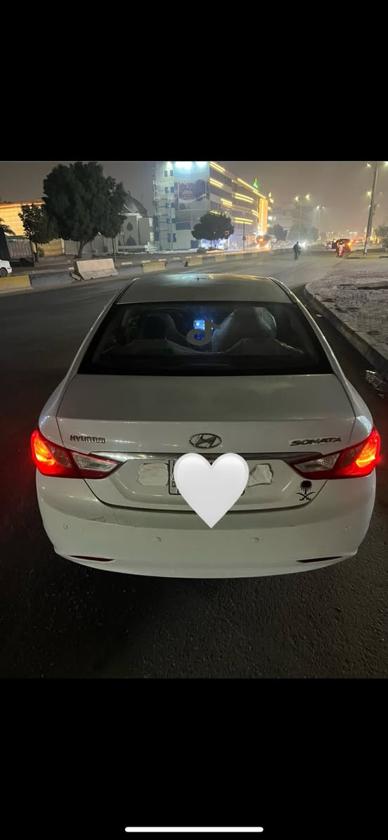 سلام وعليكم سوناته ادوات ادوات خليجي 2014 بانزين اصل مكينه2000 كير كفاله ب120جرس انضار حداديه تخم تاير جاهزه متومه السياره بغداد طبق الاصل كصه جنطه باجات درجه اوله  السياره جاهزه مكان السياره بصره السعر 55 وبيه مجال الاستفسار اكثر رقم الهاتف *********** واتساب فقط المكان بصره بصره )
