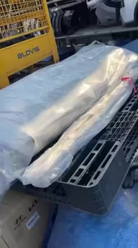 قطع غيار • معلومات ناقصة