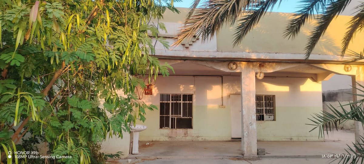 سلام عليكم. بيت طابو للبيع. الموقع الحويجة. يايجي. قريب على مدرست الأوس.  المساحه500 م. واجه 20 م. السعر.140 وبي مجال قليل... ***********
