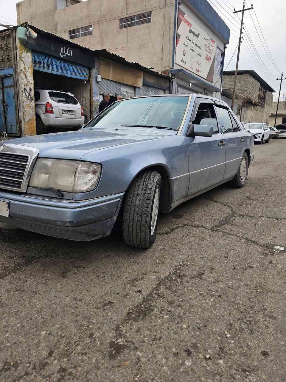 للبيع
مارسيدس دب موديل ١٩٨٥محدث
مكينه بطه 
سلايد 
السياره مصبوغه جماليه فقط
كير مكينه بشرط
السعر 90$ ورقه وبيها مجال 
مكان السياره الموصل
للتواصل واتس ***********
