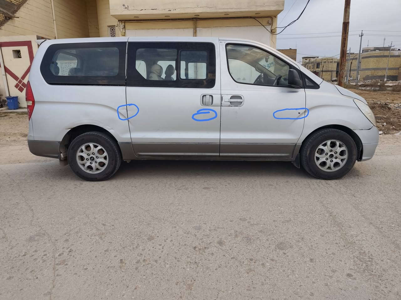 ستاركس 2009 مفتوح و محور مسكر 12
سياره جاهزه مكينه كير حداديه تخم تاير مصفره من كلشي 
سنويه لل 30 بأسمي مداور ثاني يوم مكان ذي قار قلعه سكر 
سعرها 137 بيها مجال بسيط ***********
                                          ***********
