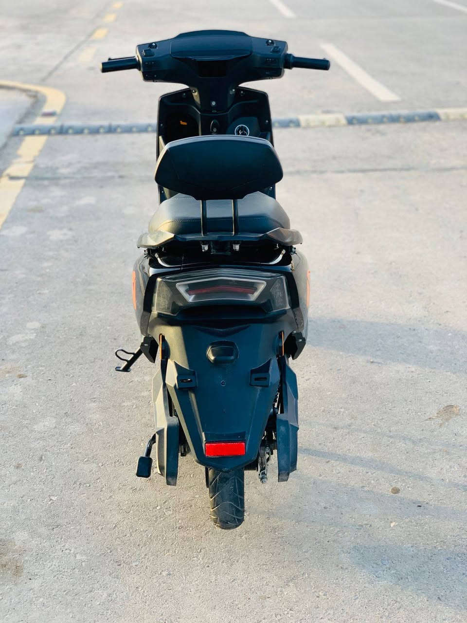 دراجه شحن
سرعه 50 كيلو متر بساعه 

الشحن الكامل 50 كيلو متر 

جديده  مستعمله 3 اشهر فقط

 
تواصل 
***********
