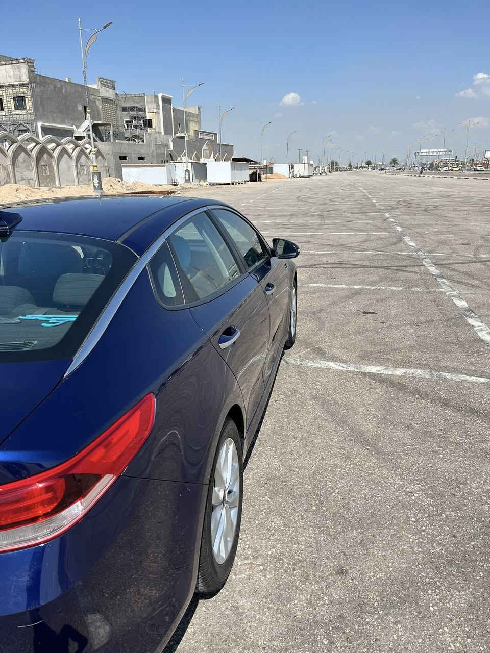 السلام عليكم
كيا أوبتيما 2018 وارد امريكي رقمة اربيل  بسمي  

المواصفات 

كامره خلفيه 

 

اشاير بالمري 

تحكم ستيرن  3 انضمه قيادة

  

محرك 2400  جي داي

ويل كب 

محرك كير مكفول 

العداد 133 

تحكم سترين   رادار

    ال سيارة من امريكا بنيد فقط  

   كربلاء ***********
