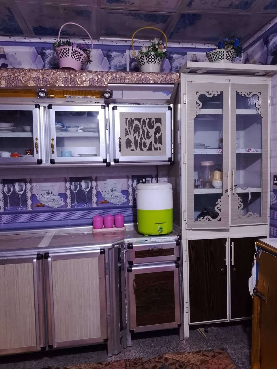 كاونتر للبيع نضيف مترين والسنك مترين طباخ شغال بس الفرن عاطل


**إذا كنت صاحب هذا الإعلان وتريد حذفه لأي سبب، رجاءا أرسل رسالة إلى الدعم الفني**