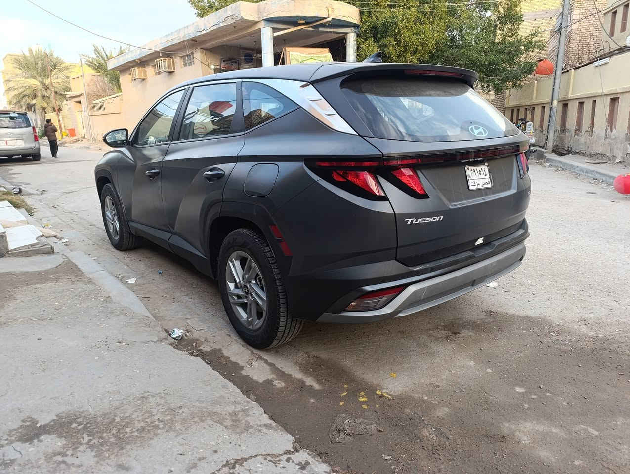 السلام عليكم
توسان موديل 25 بيع او مراوس ماشيه 12الف زيرو 
لونه مميز رمادي مات موصفاته معروفه رادارات امامي وخلفي وبلمري حساسات شاشه متصله بصمه ابواب وتشغيل عن بعد وهواي مواصفات .حادثه تبديل باب الساءق فقط وكلير الباب الخلفي 
سياره فحص وين ميعجبك رقمه سعره 178 وبيه مجال بسيط 
تواصل على الرقم ***********
