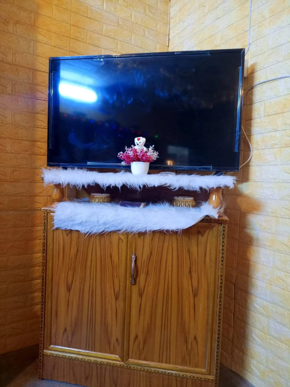 غرفه اخشاب حطاطه الاصلي للبيع  سعر خاص ***********
