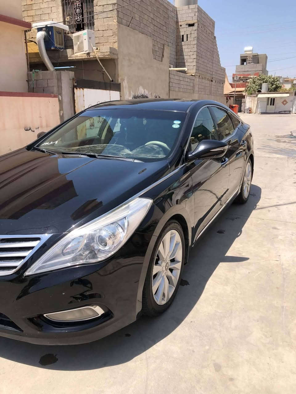 السلام عليكم 🚗✨
هيونداي أزيرا 2013 خليجي للبيع في كركوك 🇮🇶
​المحرك والكير: ⚙️ شرط الفحص وبحالة ممتازة.
​المواصفات: ❄️🔥
​تبريد قطعتين ❄️
​بردة خلفية 🪟
​كشنات كهربائية 💺⚡
​مرايا شفط 🪞
​وباقي المواصفات المعروفة فل كامل 🚙
​البدي: 🎨 صبغ فقط في منطقة قرب قبق البنزين (بدون حوادث قوية).
​السعر: 💰 133 ورقة وبيها مجال بسيط للشراي
🤝
​مكان السيارة: 📍 كركوك
​📞 للإستفسار والتواصل يرجى الاتصال على الرقم:
*********** 📱
