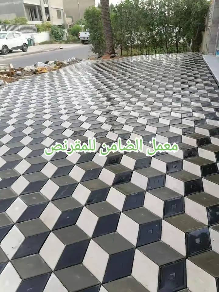 معمل الضامن لبيع المقرنص 🏗️
نضع بين أيديكم أجود أنواع المقرنص المصنع بأعلى معايير الجودة، والمطابق للمواصفات العالمية لضمان ديمومة وجمال مشاريعكم.
من أبرز منتجاتنا: المقرنص المرمري المزجج – الذي يجمع بين الفخامة والمتانة العالية، ويتميز بـ:
مقاومة فائقة: صمود تام ضد الرطوبة، التمدد، والتآكل.
جودة مختبرية: اجتياز كافة الفحوصات المختبرية بكل كفاءة واقتدار.
مواد أولية ممتازة: مصنوع من خامات تقاوم الأملاح، الحرارة العالية، والضغط.
تصميم عصري: أشكال أنيقة ومتينة تضفي لمسة جمالية تتناسب مع أرقى الأذواق.
خدماتنا ومميزاتنا:
أسعار تنافسية: نوفر لكم أسعاراً مثالية تناسب المشاريع الكبيرة والصغيرة على حد سواء.
خدمة التوصيل: نوفر خدمة التوصيل السريع إلى كافة المحافظات (حسب الاتفاق).
📞 للطلب والاستفسار:
يمكنكم الاتصال بنا أو مراسلتنا عبر الواتساب على الرقم:
***********
الموقع/حي عدن/مجاور اليات الشرطة/
