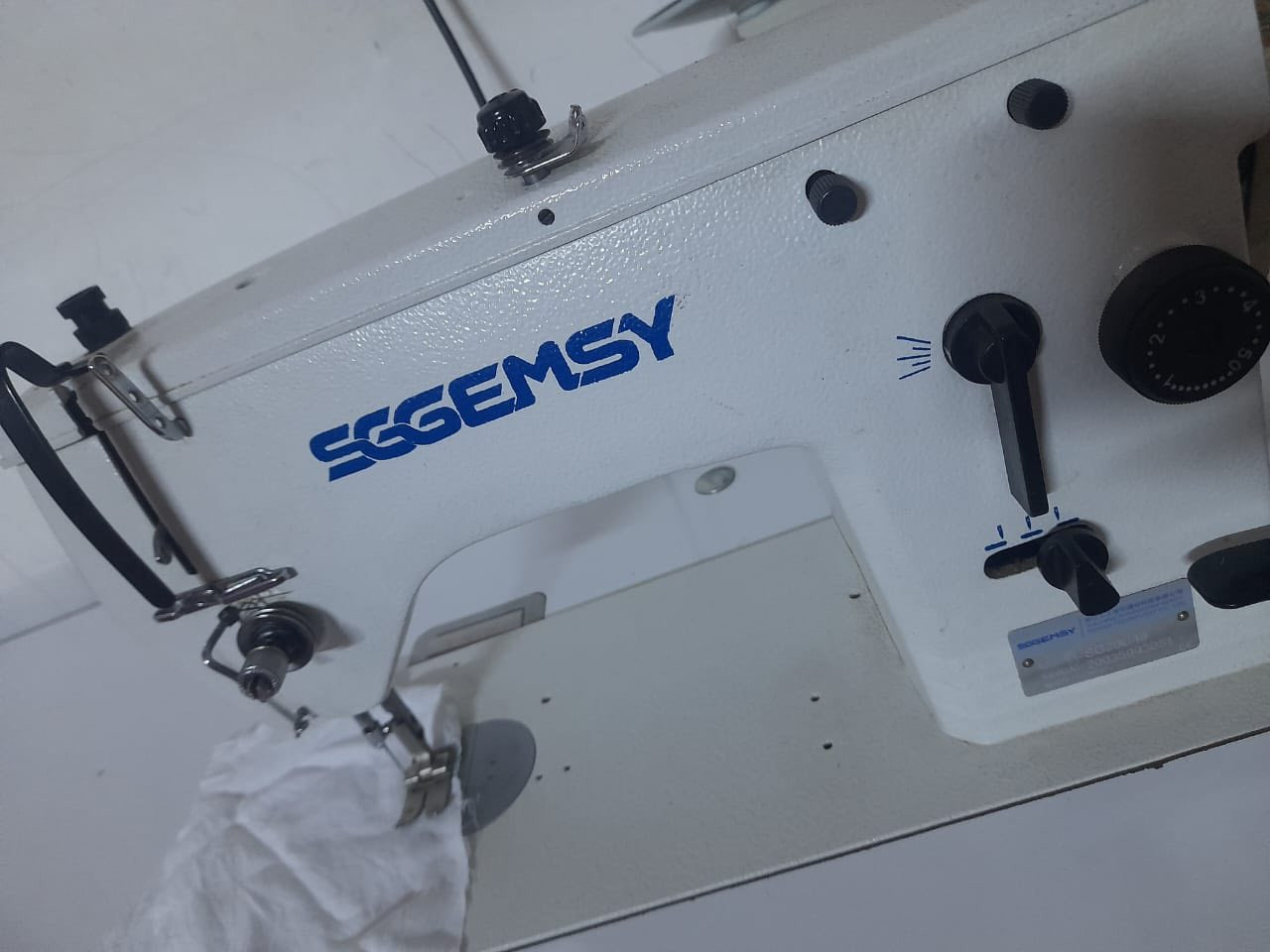 السلام عليكم مكينه للبيع تخيط عادي وتطرز اسماء قفل ب ٢٥٠ الف نضيفه كلش تجون للبيت تشوفونه العنوان شهربان العزي مقابل علوه الخضروات والفواكه


**إذا كنت صاحب هذا الإعلان وتريد حذفه لأي سبب، رجاءا أرسل رسالة إلى الدعم الفني**