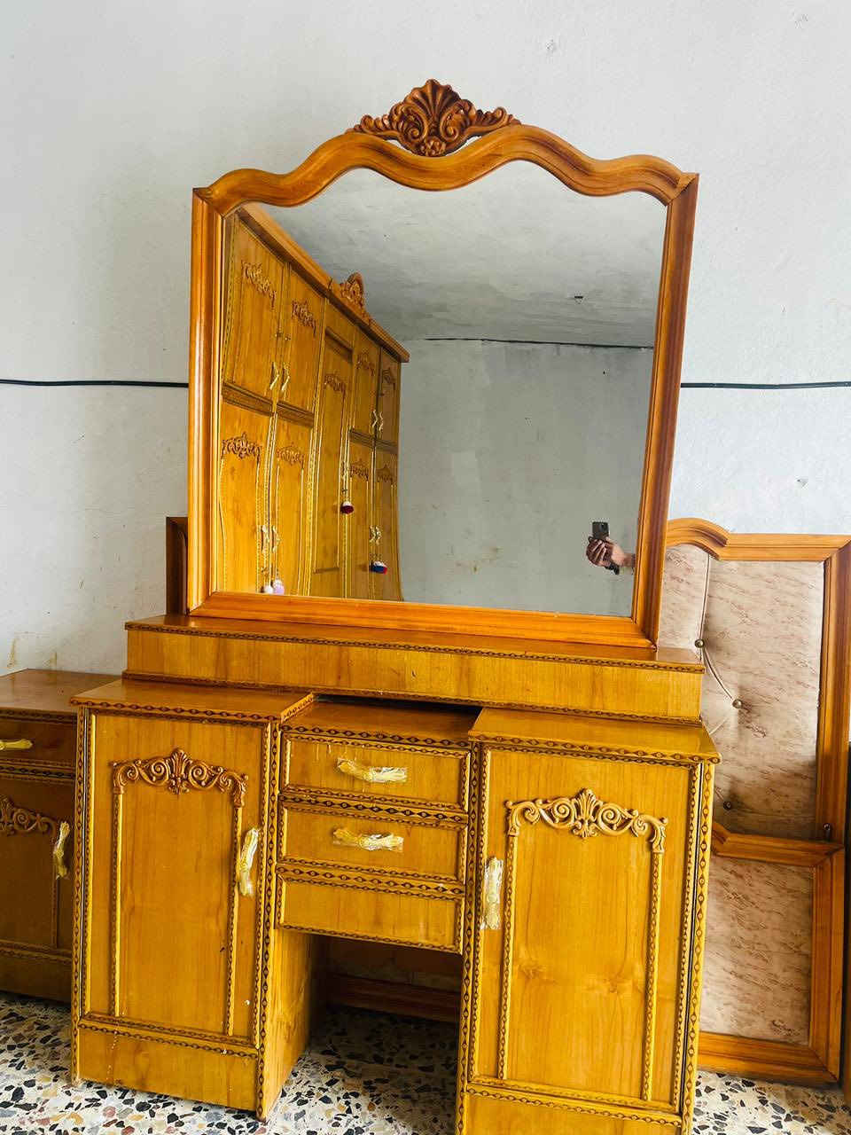 غرفه ام  الخمسه ملحق ضهر جرجوبه داخل وخارج صاج سعر 650 بغداد مدينه صدر واتساب *********** اكو توصيل 🚚.
