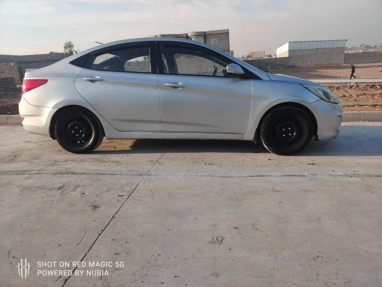 اكسنت 2016
رقم الماني نينوى شرط  والتحويل 
گير محرك شرط 
جامات كهرب
مرايات كهرب
كهربائيات تدفيئه تبريد كله شغال
نظام اقتصاد ب الوقود ECO
طخم تايرات جديد ضخم جديد 
كشنات وارضيات مغلفات 
مصبوغه حزام بدون دواخل
السعر 85 وبيها مجال بصيط كابون موجود 
***********
***********
