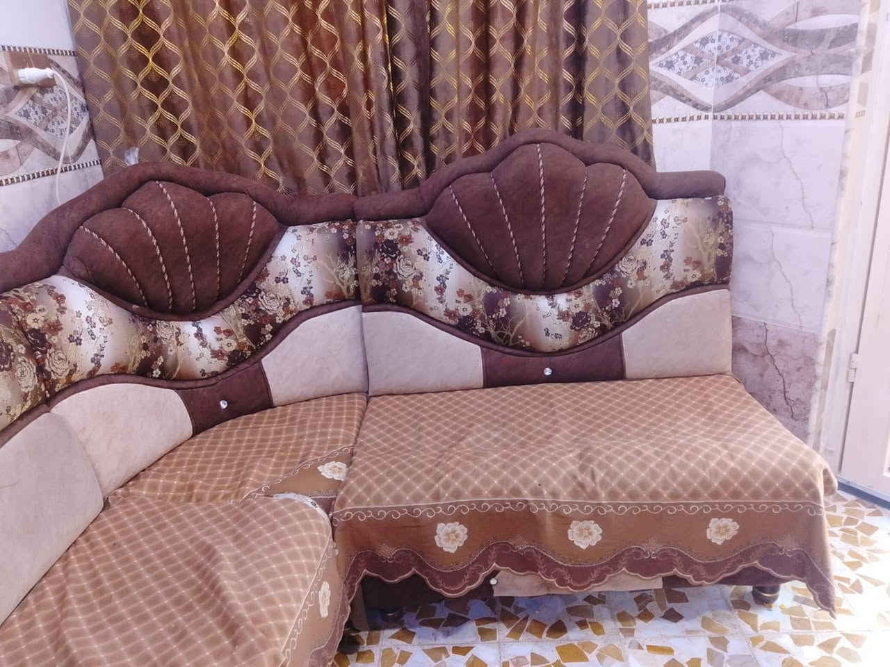 للبيع  طخم فصال عراقي ثقيل درجه اولى سعره 500 وبي مجال قليل  مستخدم قليل. للاستفسار *********** غير موجود عالفيس
