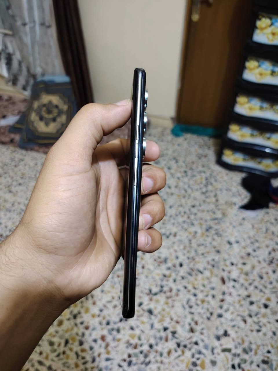 تكنو كامون 40برو 5G
لون مميز 
ذاكرة 256
عشوائيه 16
بطاريه عملاقة 5200
بوبجي 90فريم حقيقي 
بقيه الالعاب 120فريم
يدعم الشحن السريع 45واط
كامل ملحقات شاحنة وباكيت
كفر 🎁
الجهاز نضافه واحد على واحد 
فقط فطر بلكلاس لامأثر ع الشاشه ولا ع المس 
جهاز غني عن التعريف اداء قوي 
الجهاز مال جناي 
الجهاز شدخ مابي 
للبيع او مراوس حسب القناعه 
***********
