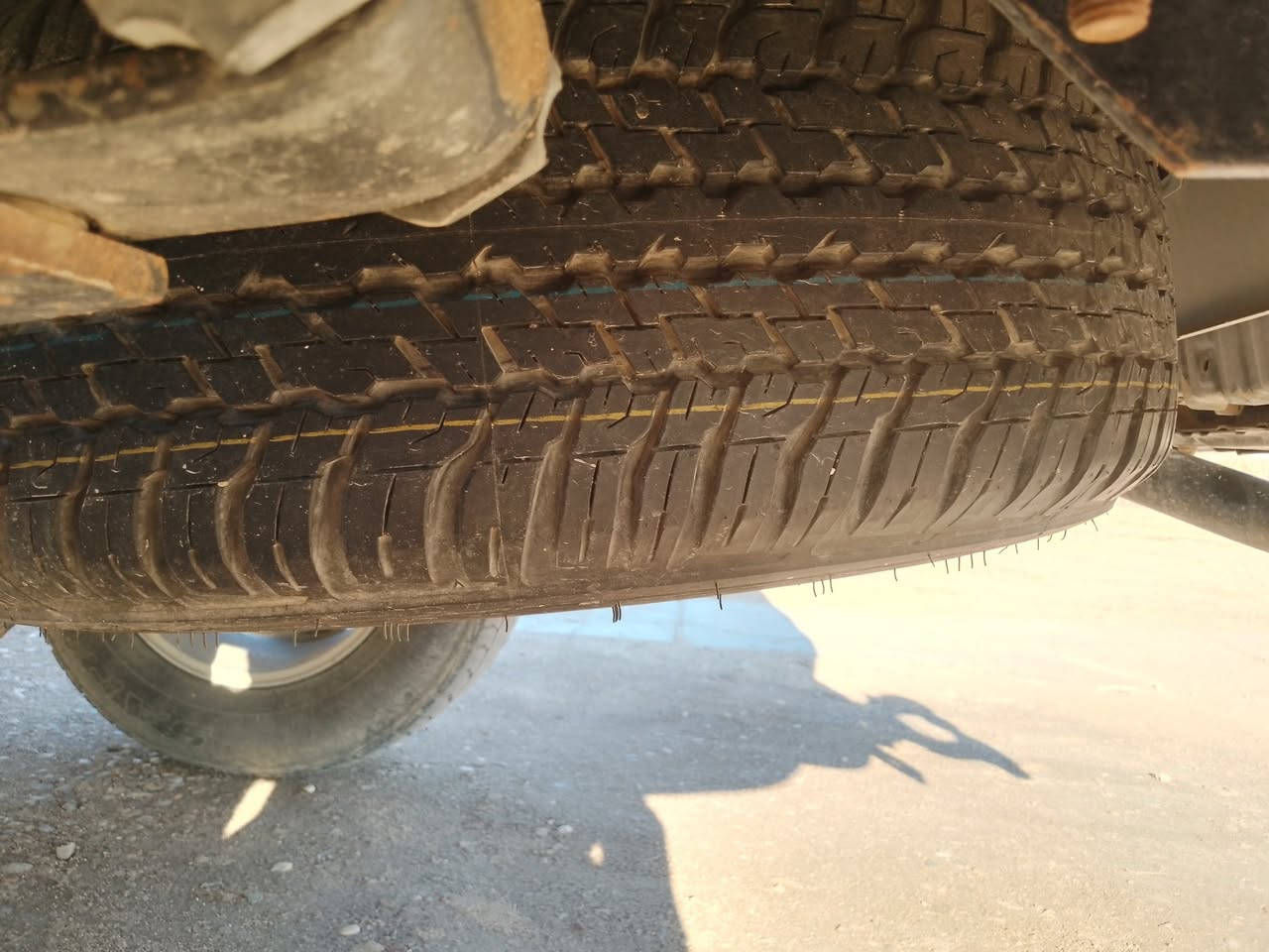 السلام عليكم
بيكم موديل 20 فورويل مكفولة كفاله عامه شرط السونار رقم قادسيه انكليزي بسمي شخصيا ماشيه 130 الف فقط سبير ما نازل سياره عل وضع الشركه مكان السياره ديوانيه 

السعر 285 وبيه مجال 

***********
