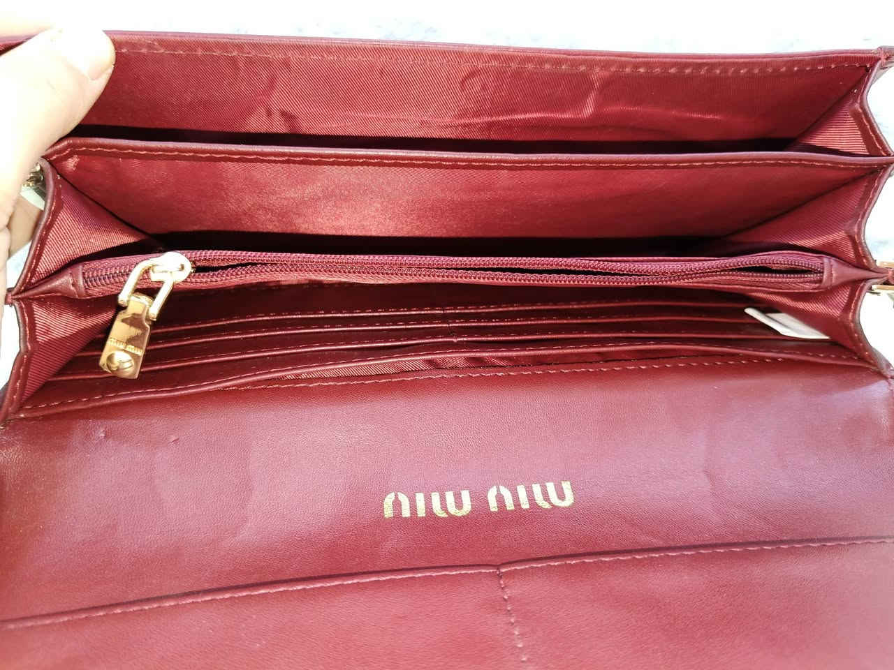 ماركة أوربية مايكل كورس وميو وشيريتان


**إذا كنت صاحب هذا الإعلان وتريد حذفه لأي سبب، رجاءا أرسل رسالة إلى الدعم الفني**