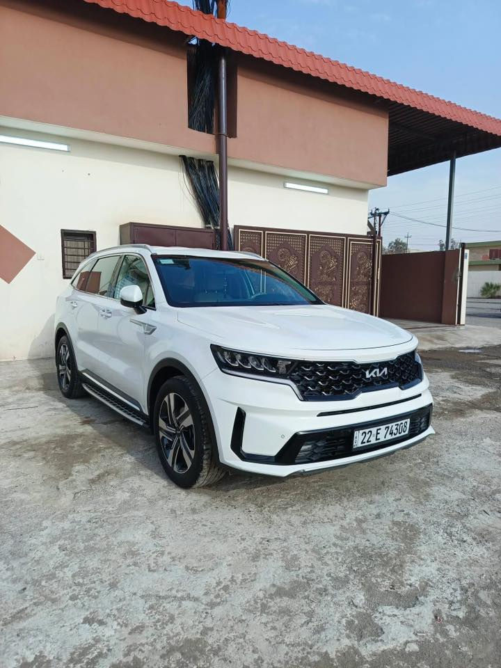 سورنتو 6 سلندر 2022 
- لوحات اربيل بسمي -
- مكان السيارة موصل -

الموديل : 2022. (خليجي) . 
المحرك  : 6 سلندر 3500cc 
العــــداد :  46 الف كيلو متر . 

المواصفات :
* شاشة عدادات متغيرة.
* كشنات كهرب 
* هاند بريك بصمة . 
* صندوق كهربائي .
* بردات أبواب خلفية . 
* اطار قياس 255/45R19 انج .
* دخول وتشغيل بصمة .
* أنظمة قيادة متعددة .
* شحن وايرلس .
* كاميرا خلفية . 
* المصابيح الأمامية زنون .
* كشافات الضباب زنون . 
* تشغيل عن بعد .
* مقعدين الامامية كهرباء .
* نظام APPLE CARPLAY.
* انارة داخلية متعددة الالوان.
* حساسات خلفية وامامية .
* مكيف خلفي مع وحدة تحكم منفصلة .
* السعر / $𝟮𝟴𝟱 『بيه مجال』 
__
* للأستفسار / ***********
