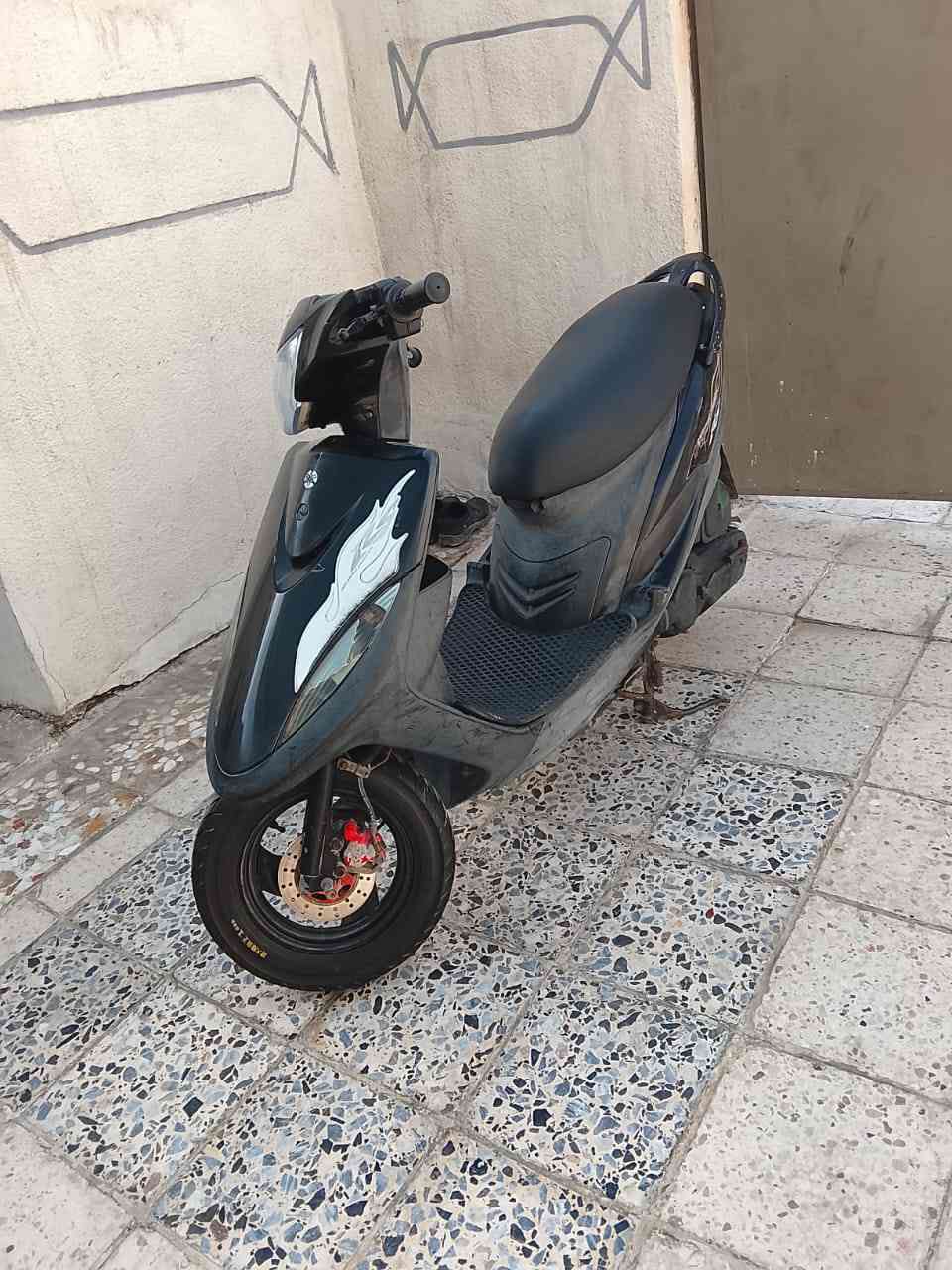 سلام عليكم ماكس عدله مكينه بلاديه الدراجه كلشي بلادي مصارله هواي من نازله دراجه رمبه سلف هندر كهربائيات كلها شغاله دراجه اينقص مابيه السعر خاص مكاني بغداد شهداء البياع هاذه رقمي *********** اتصل وتدلل 🧿🧿
