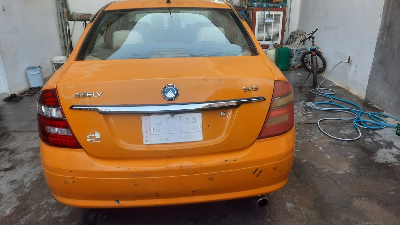 سلام عليكم جيلي موبل للبيع موديل 2012 محرك كورلا خليجي ١٨٠٠كير عادي سنويه ٢٠٢٨جديد تبريد مكان سياره ديالى خانقين *********** سعر ٤٥ بي مجال
