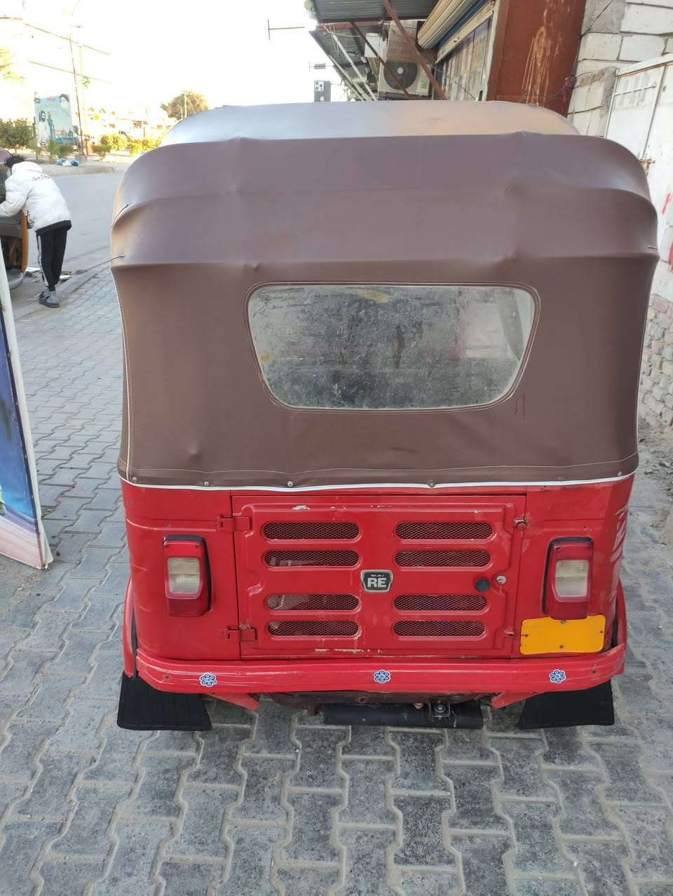 تكتك 17 داخله 18 اوراق صولي بسمي مكتب حسين 
مكينه 20 تخم تأير جبلي تكتك جديده وحاهزه مكاني كربلاء 
السعر 3600 وبيه مجال الشراي ***********
