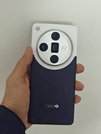 Oppo find X7 ultra   رام12 ذاكرة 256 نضافه98 بطاريه%100 بدون ملعقات سح...