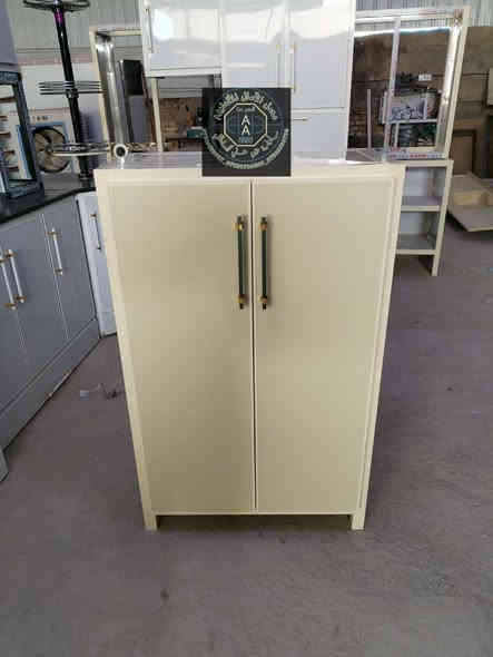 ديلاب المنيوم اللون كريمي حسب طلب الزبون 
الارتفاع ١٢٥ عرض ٧٥ سم عمق ٤٠سم 

ويدللون الغوالي 

⚜️🌻⚜️🌻شعارنا التميز 🌻⚜️🌻⚜️🌻
⚜️❤️ولنا بصمتنا الخاصة في عالم الكاونترات الالمنيوم والخشب التركي ⚜️🌹
🌻🍂🌻نقدم لكم مجموعة من اعمالي في جميع المحافظات العراقية العزيزه  ويدللون الغوالي 🌻🍂🌻
🍂((وتكون بحسب القياس المطلوب والألوان المطلوبه))🍂 
🌟للحجز والاستفسار مراسلتنا على الخاص 📬 🌟
💡أو الاتصال على الرقم ***********/***********/***********☎️ 
🏛العنوان الاسكندريه _الحصوه _الشارع العام مجاور مرطبات تفاحه ✨✨✨

👑 ويدللون الغوالي 👑
