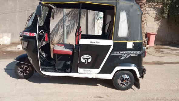 سلام عليكم تكتك للبيع نوعه تي فيى س مديل21رقم انكليزي تحويل ثاني يوم جاهز من كلشي كبل للشارع سعره شراي تصل على رقم  
‪0787 339 8291‬‏
