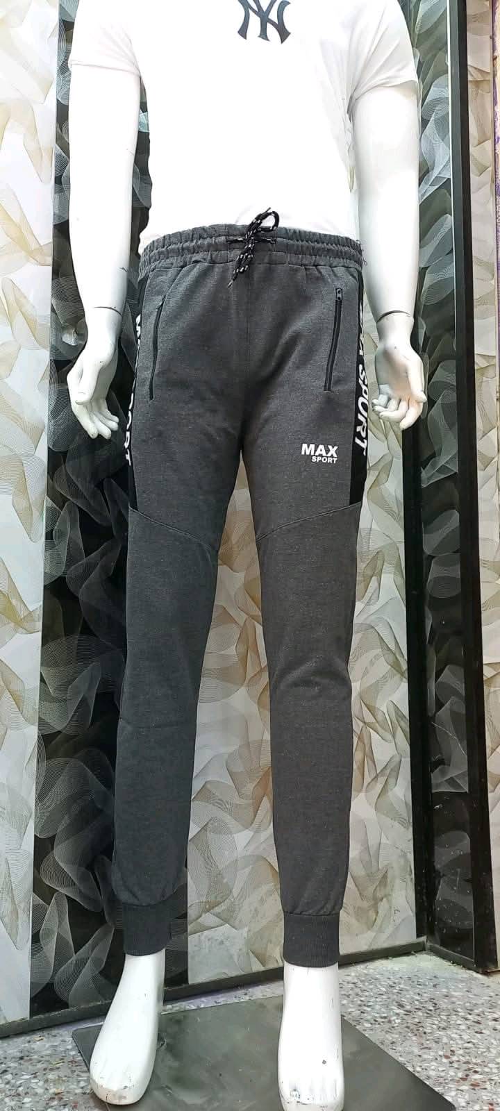 متوفر بجامة تركي صيفي خفيف
القياسات S/M/L/XL/XXL
سعر القطعة 8 الف قطعتين 15 الف
متوفر توصيل بغداد والمحافظات 5 الف
للطلب ***********