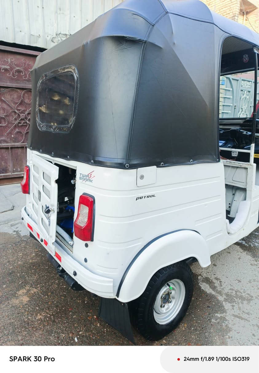 سلام عليكم شباب تكتك 2020 الكشر كله كفاله بس الدوس مو عدنه معمره اول ما شترينها الباقي كله كفاله وتكتك خير من الله مال جناي سعرها 7و800 الموشراي لا يتصل ***********
