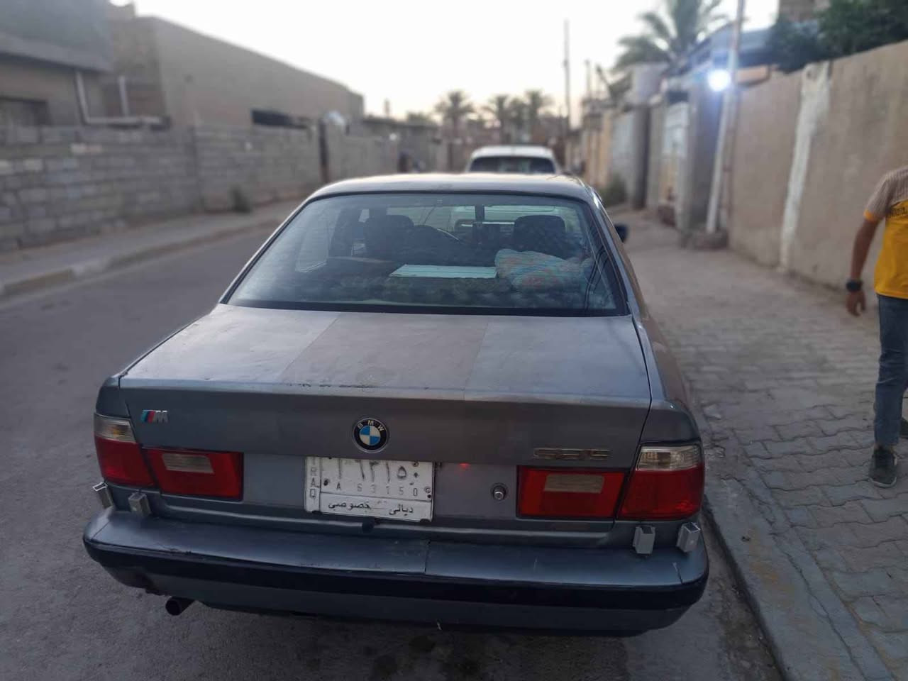 السلام عليكم ورحمه الله وبركاته سيارة للبيع ٥٢٥ أصل موديل ٩٣محور ثنين ونص vvt جاهزة سيارة اترايك للبصرة بطناش فول رقم اديالى تحويل مباشر  نقص تبريد مكان السيارة بغداد الدورة المهدية الثانية قرب جامع شاهين أو المحمودية رقم الهاتف *********** السعر ٢٩ وبيهة مجال بغداد, العراق

