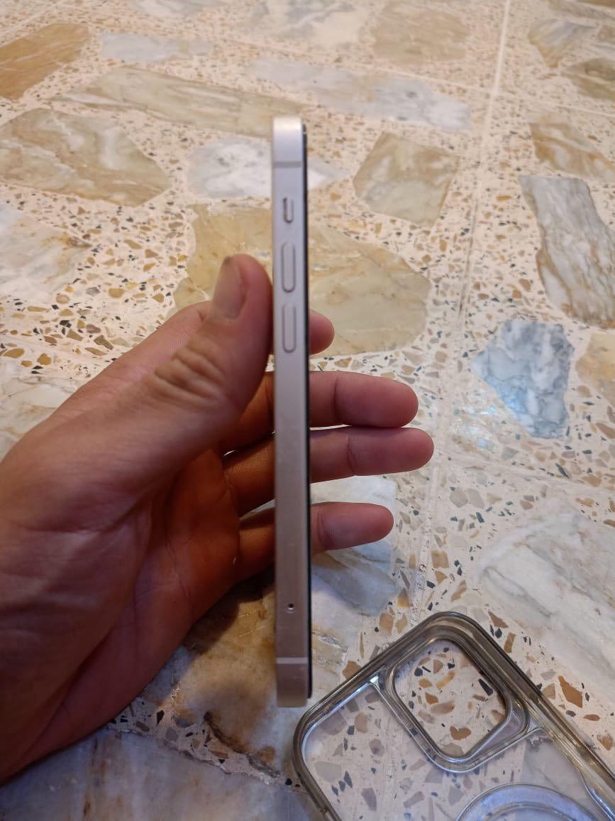 السلام عليكم ايفون ١٢ عادي للبيع جهاز وتر على وضع شركه لا مفتوح ولا مستبدل بي قطعه جهاز ذاكرته ١٢٨ جهاز أمريكي نموذج m سعره ٣٣٥ وبي مجال ***********
