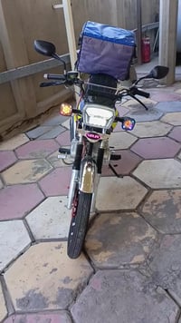 دراجه سونلنك ايراني محرك ٢٠٠ سيسي الدراجه بعدها لوك مكفوله من كلشي الد...