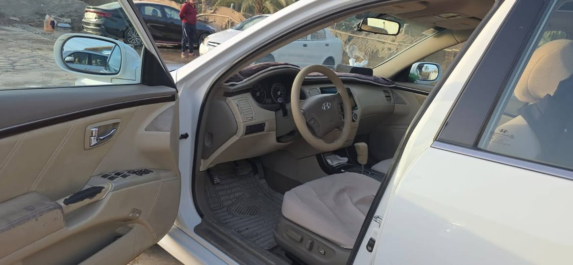 مكلف بالنشر .
ازيرا 2011 خليجي فول كشنات كهرباء مري شفط تحكم ستيرن تبريد قطعتين فتحه سقف لايت زنون  رقم بغداد تحويل مباشر بيها ضرر بالجاملغ عكس السائق الامامي شي بسيط حداديه تخم تاير كهربائيات مكينه كير كله بشرط مكينه 2700 المرغوب شاشه أندرويد كاميرا دواره  نضافه خير من الله مكاني بابل  المحاويل بالسعر(122)
للاتصال/***********
