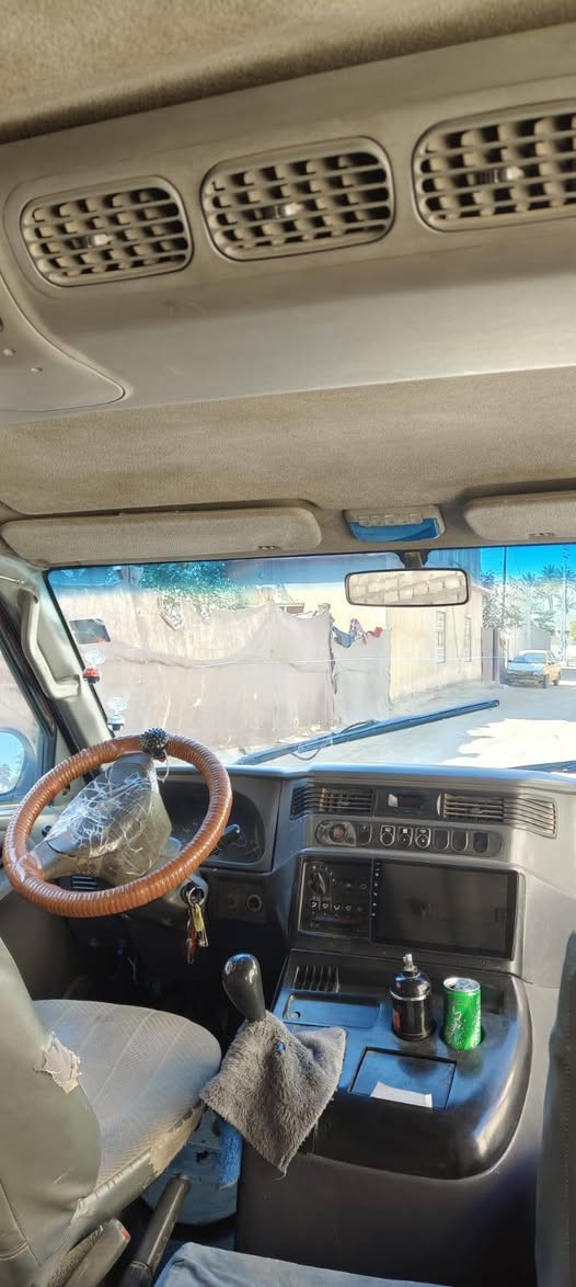 سياره للبيع موديل 96 جاهزه من كل شيء السعر ب 70 وبيها مجال ***********
