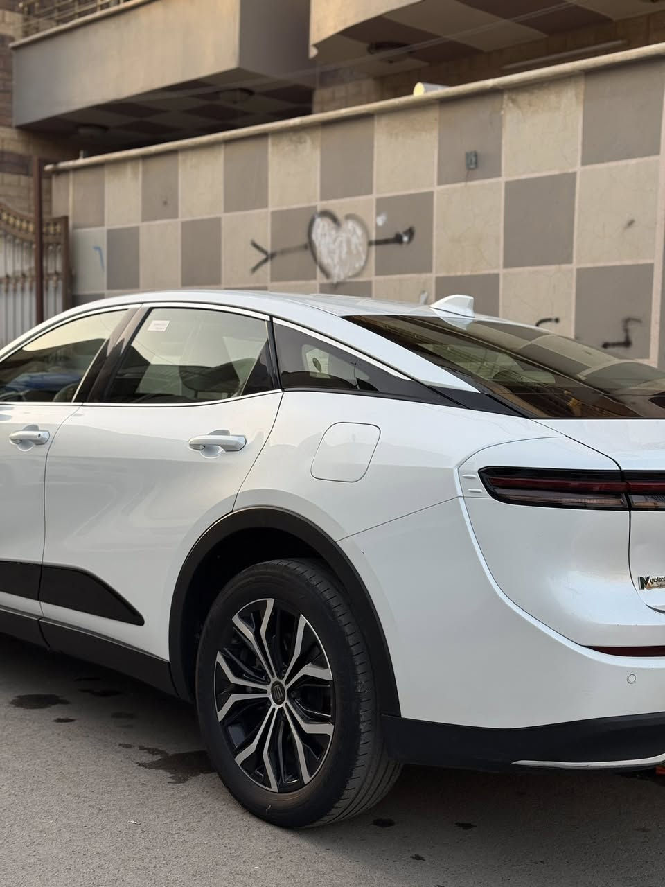 كراون هايبرد2023  خليجي كفالة عامة فول مواصفات ماجستا
خمس كامرات 

فتحة سقف

محرك 2500

ماشية 30 الف

شحن لاسلكي 

بصمات دخول وخروج

رادات امامية وخلفية 

السيارة كفالة عامة ورخيصة مال بيت

330ورقة بيها مجال حك الجية 

مكان السيارة بغداد الكريعات

***********
