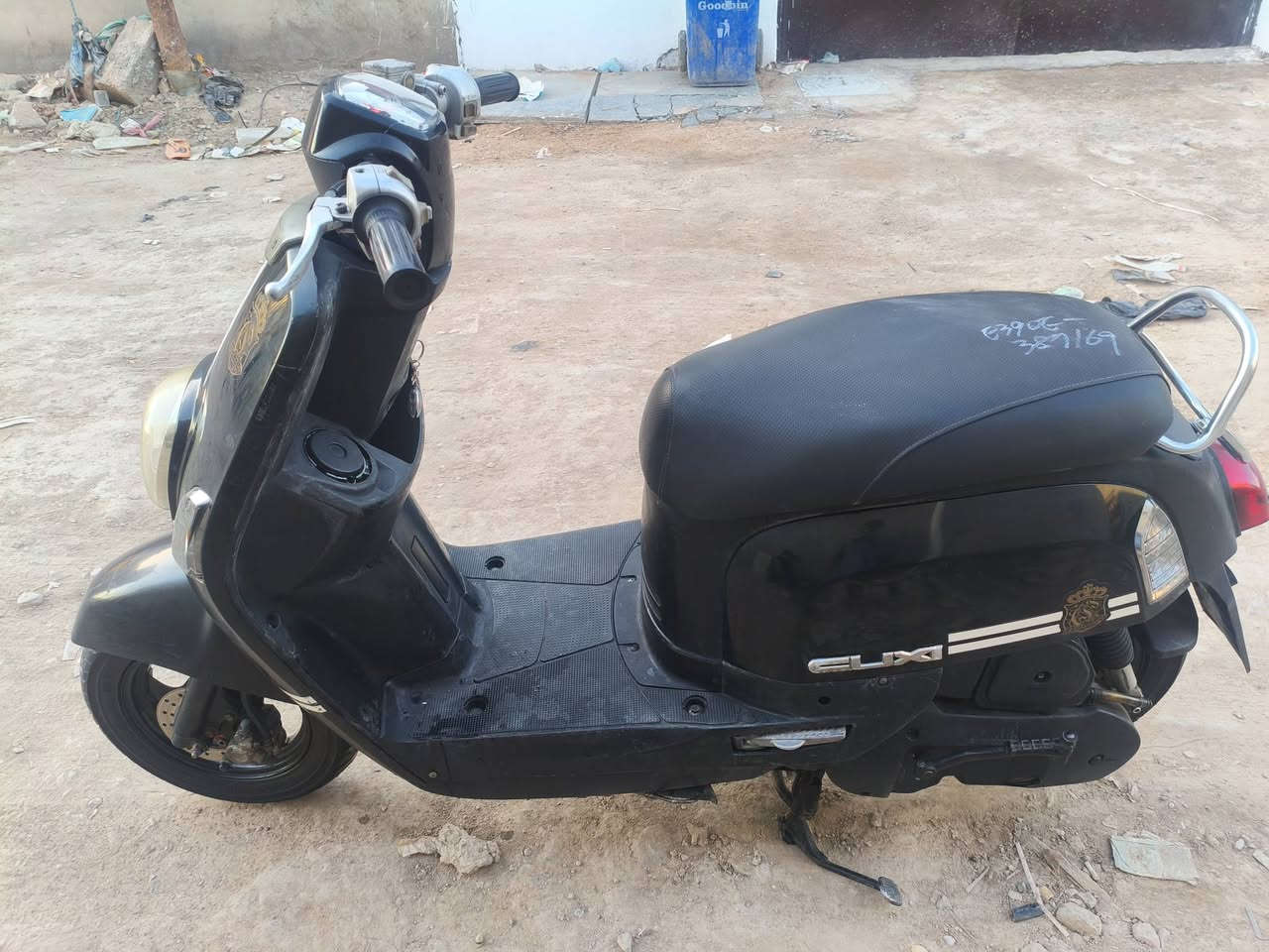دراجه ماكس بوليس دراجه مكفوله كفاله عامه صار هالاسبوع نازله من الحاويه سعر 950  المو شرائي لا يتعبني رقم ***********
