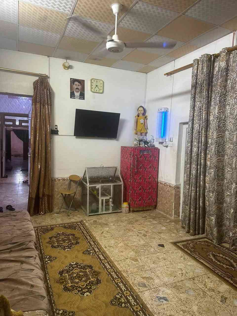 ‏يا الله دار للبيع طابو صرف نجف حي ميسان

‏المساحة 100 متر قطاع 79 الشريط طابقن

‏طابق الأول.  غرفة     مطبخ     صالة    استقبال

‏صحيات. داخلية   وخارجية  تطابق الثاني

‏غرفتين   صالة   صحيات   السعر  118  مليون وبي مجال
"""""""""""""""""""""""""""""""""""""""""""""""""""
        ‏مكتب أبو حوراء الحسناوي. للعقار

‏الاتصال  على *********** و ***********

   ‏عنوان المكتب نجف حي ميسان شارع الكات مقابيل السوق الأخير

       ‏ عندك عرصة أو بيت للبيع اتصل
"""""""""""""""""""""""""""""""""""""""""""""""""""
