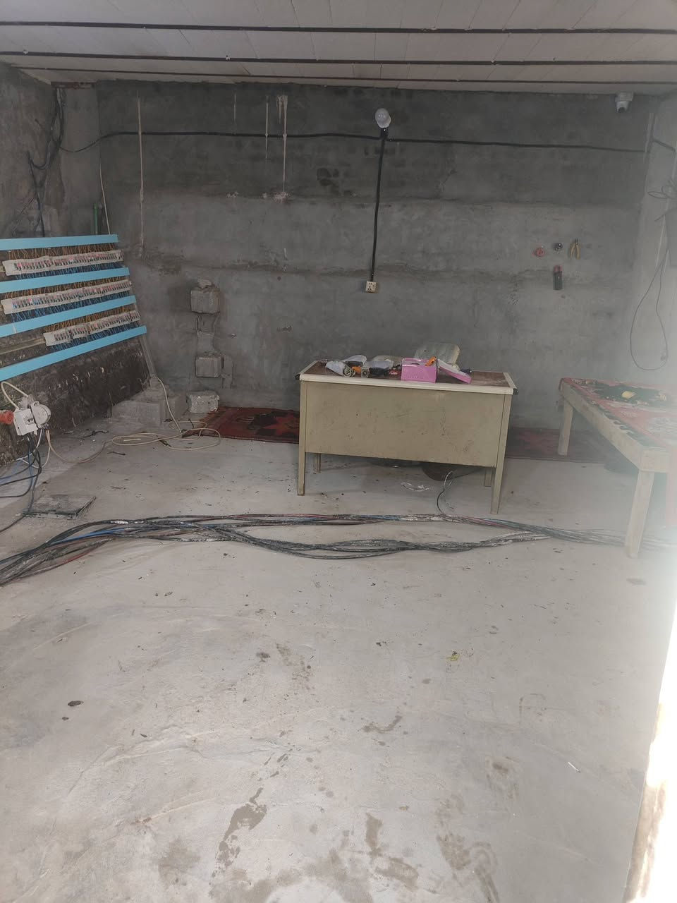 السلام عليكم موقع للبيع الرضاويه يحتوي على مولدات اثنين سكانيا بومه 124 حجم 400 كهربائي راس توليد 1 400 لورس سمر 1 500 كيف يحتوي على خزين غاز 11,000 زائد ثلاث حاويات على الف هذا الموقع 250 متر الموقع 250 م يحتوي على ثلاث كائنات مسجله  ***********
