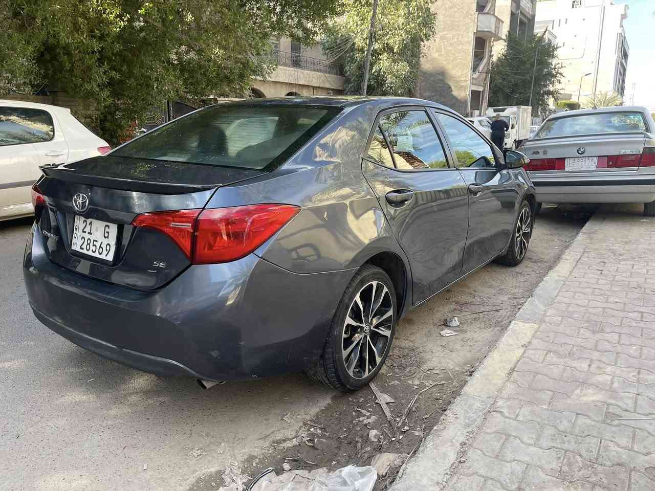 السلام عليكم
كورلا للبيع Se رقم سليمانيه بسمي 
بدون دواخل بدون ايرباك 3 قطع
رادار 
قيادة ذاتية 
شفاتا بالستيرن 
تبريد شاشة بيانو 
اشاير مري 
بجم قرش 
وباقي المواصفات متروفة 
صور الحادث بالمنشور 
سعر 130 وبيه مجال 
مكان بغداد الاعظمية 
***********
