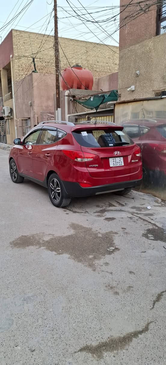 السلام عليكم توسان ٢٠١٤ خليجيه فول مواصفات بصمه تشغيل بنوراما تشغيل عن بعد كفاله عامه فقط البنيد اثر جراد نص من عنده انصبغ مكينه ٢٠٠٠ دوش وكير كفاااله على وضع الشركه صدر امامي خلفي كفاله مملعوب بي والسيرفس مال سياره هم مملعوب بي على وضع الشركه تخم تاير وباتري مبدل اصلي حساسات خلفيه اشاير بل مري شاشه اندرويد وكامره دواره السياره لا ضربه ولا تبديل ولادواخل بسمي سنويه ورقم جديد شرط التحويل والسونار مكاني بغداد الزعفرانيه سعر السياره ١٤٠ وبيه مجال رقم ***********
