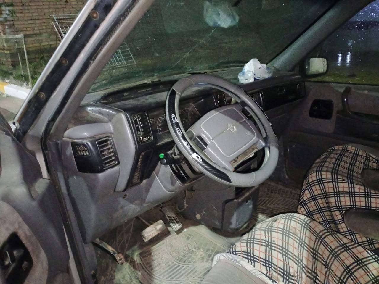 دوج كلاسلر مديل 93 بغداد انكليزي مكينه كير خير من الله دواخل حلوه ونظيفه تخم تاير دواخل حلوه ونظيفه كهربائيات شغاله السعر 33 وبيه مجال ***********
