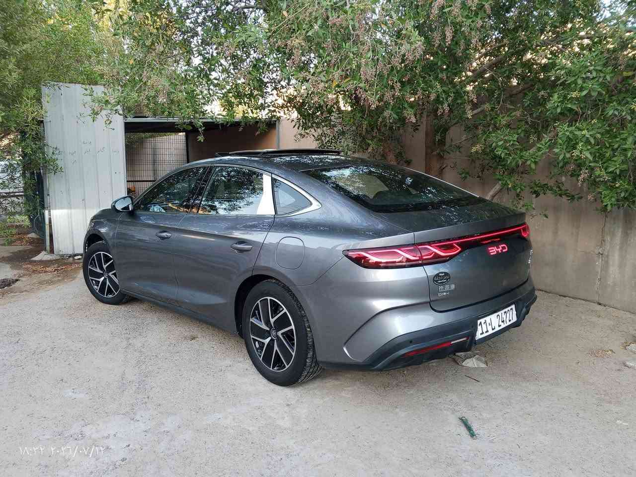 كنيل موديل 25 مكفوله وسونار بيه سياره بأسمي هاذا رقمي *********** الشراي يتصل اهلا وسهلا
