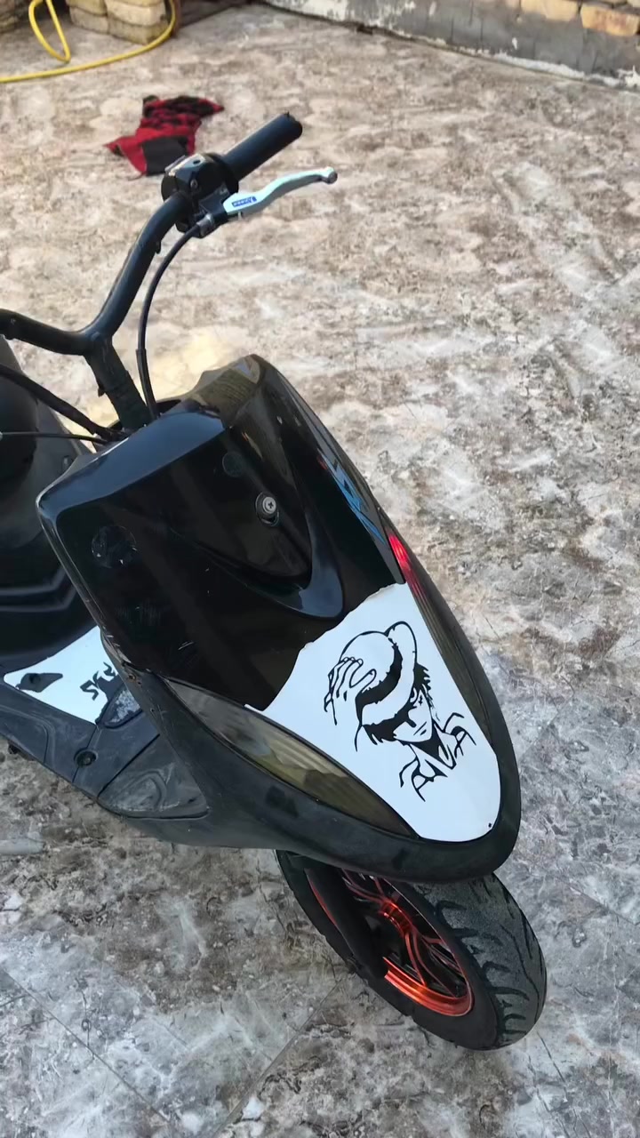 سلام عليكم شباب ماكس بوشه 55وغراضه كامله وبوشته البلاد موجوده السعر 600وبيه مجال حك الجيه ***********
