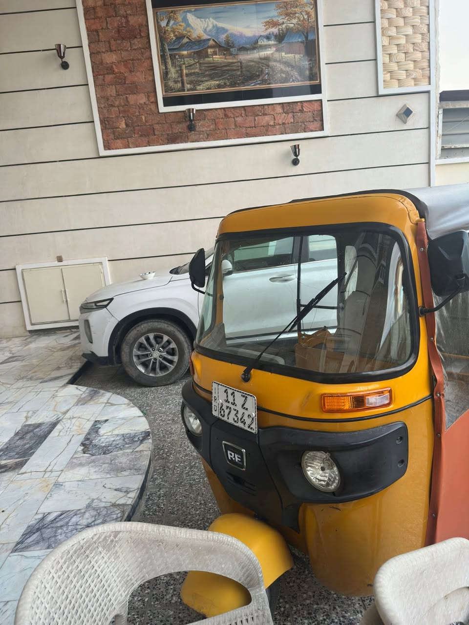 سلام عليكم تكتك لبيع مدينه الصدر تكتك حلوه بيه دوس خايسه ومجفت شركه لونين 21/6/1 سعر7300 
*********** مامتوجد عل فيس رجان
